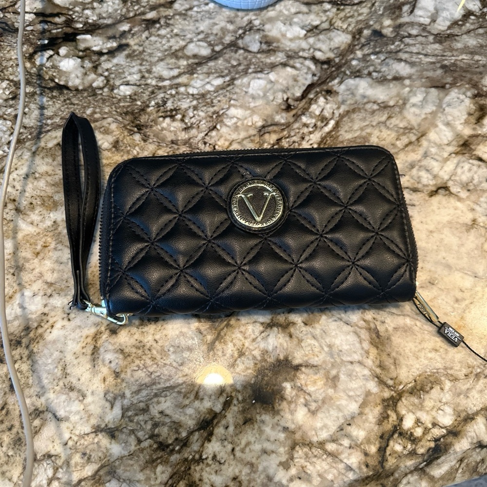 Vera new your wallet /wristlet black